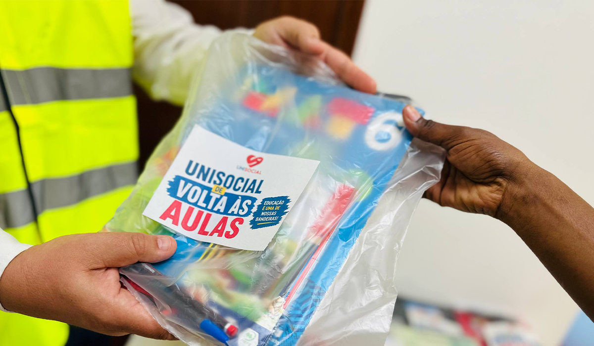 unisocial5